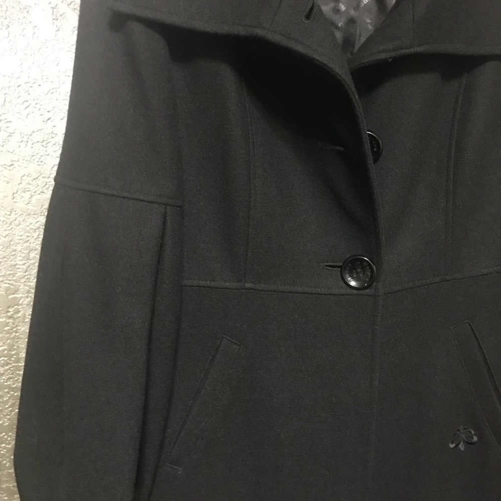 Coat - Picture 7 of 7